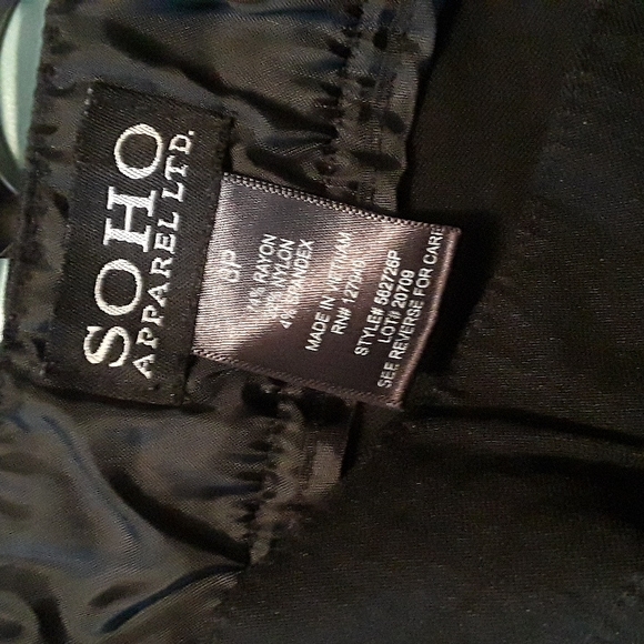 💕CUTE💕Soho Apparel 8P dress pants - Picture 6 of 6